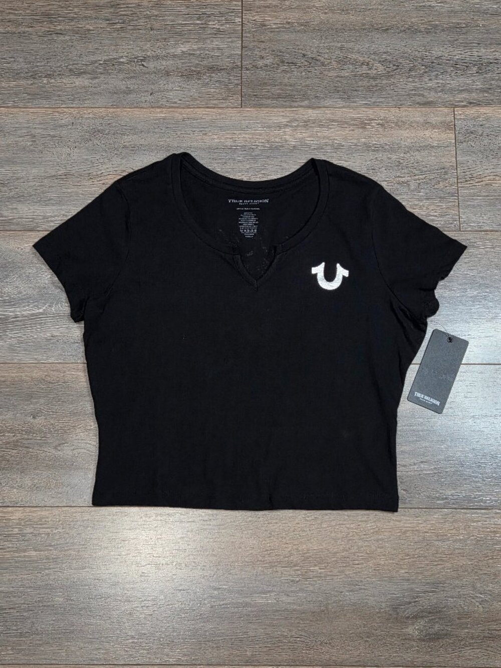 True Religion Cropped Short Sleeve Women's-Medium Black Notched V-Neckline *NWT*